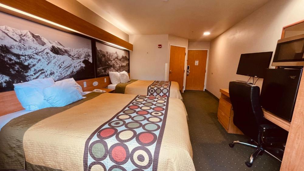 Deluxe Double Room interior
